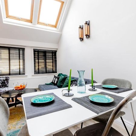 Modern 2 Bedroom Queen Street Apartment Норвич Экстерьер фото