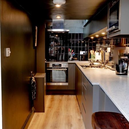 Modern 2 Bedroom Queen Street Apartment Норвич Экстерьер фото